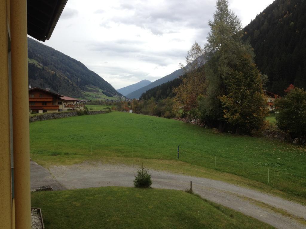 Apartamento Zum Fuhrmann Neustift im Stubaital Habitación foto