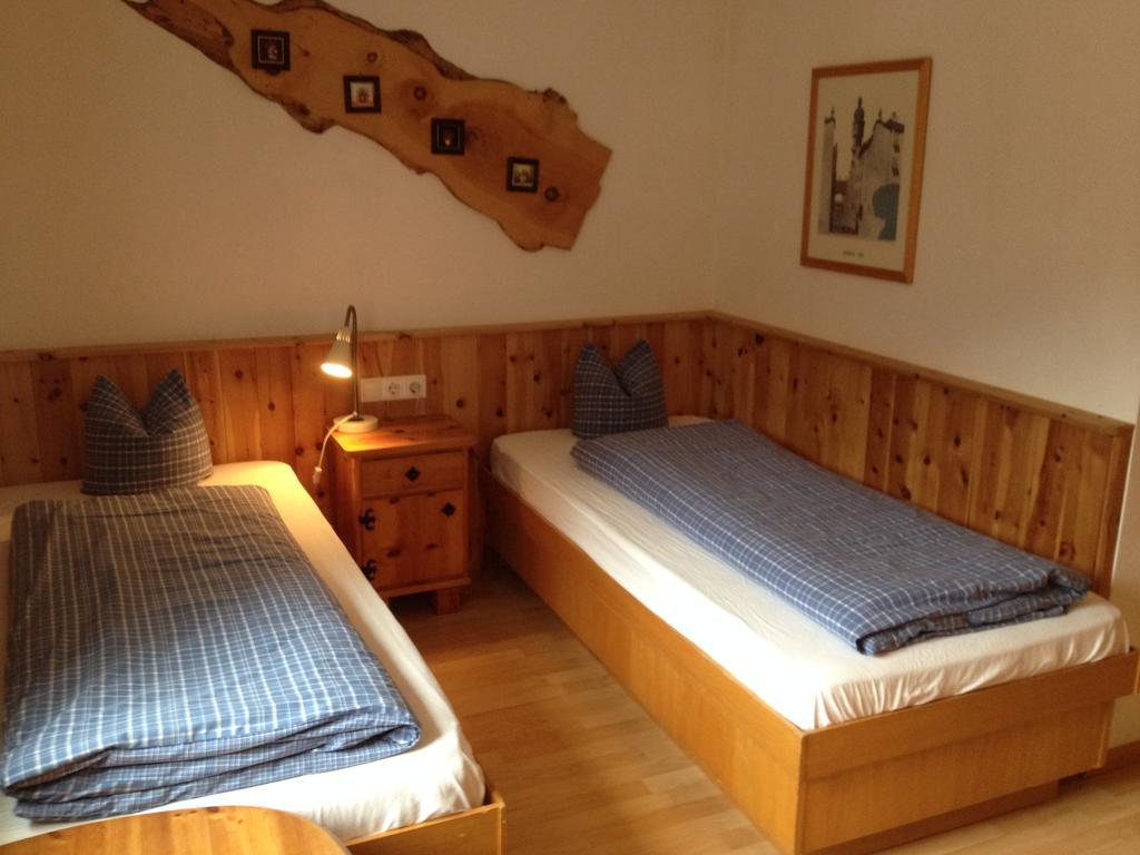 Apartamento Zum Fuhrmann Neustift im Stubaital Habitación foto